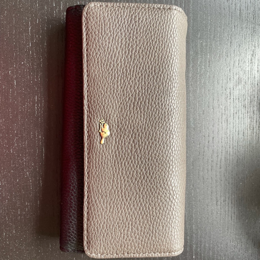 ROOTS Leather Two-Toned Wallet